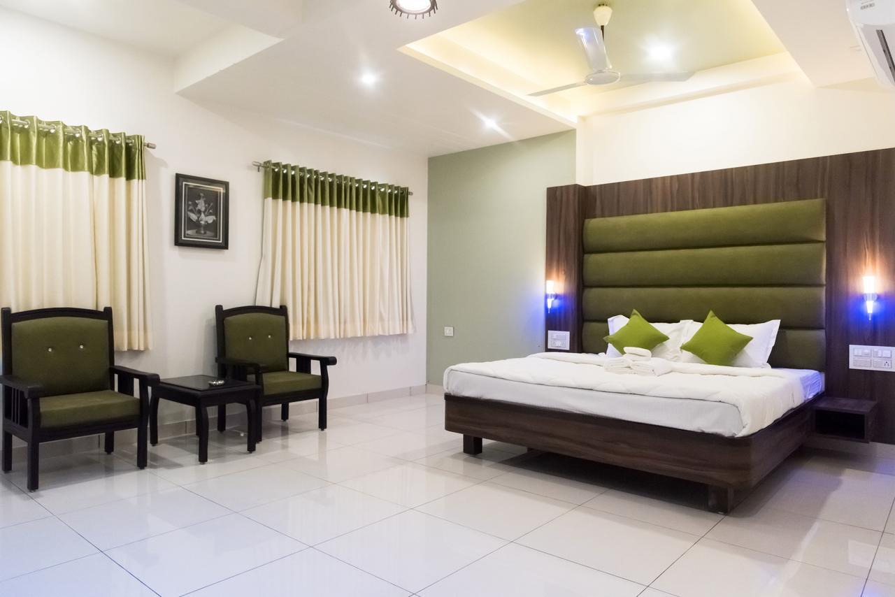 Hotel Shyam Palace Bhuj Esterno foto