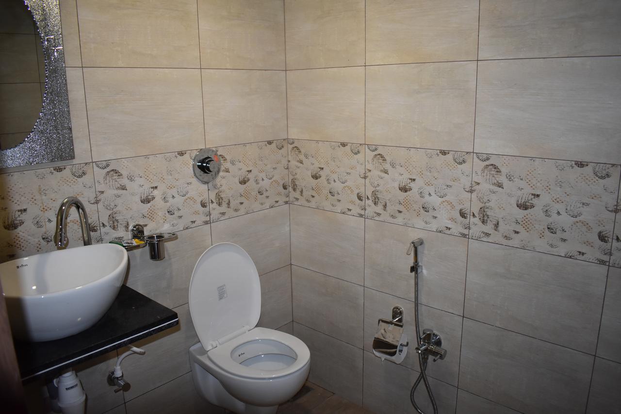 Hotel Shyam Palace Bhuj Esterno foto