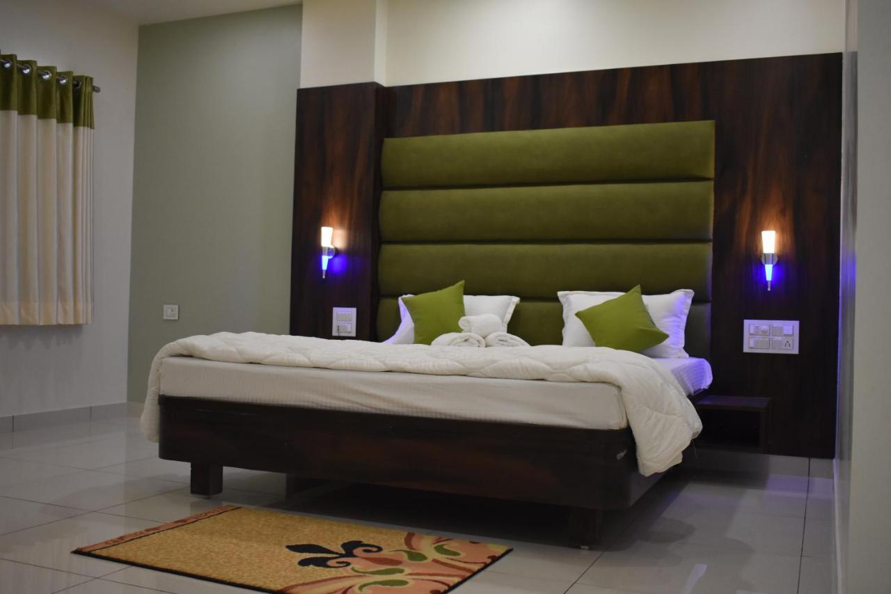 Hotel Shyam Palace Bhuj Esterno foto